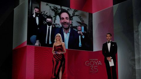Luis Lpez Carrasco recibe el Goya al mejor documental por El ao del descubrimiento
