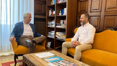 El presidente del TSJA, Jesús Chamorro y el alcalde de Siero, Ángel García